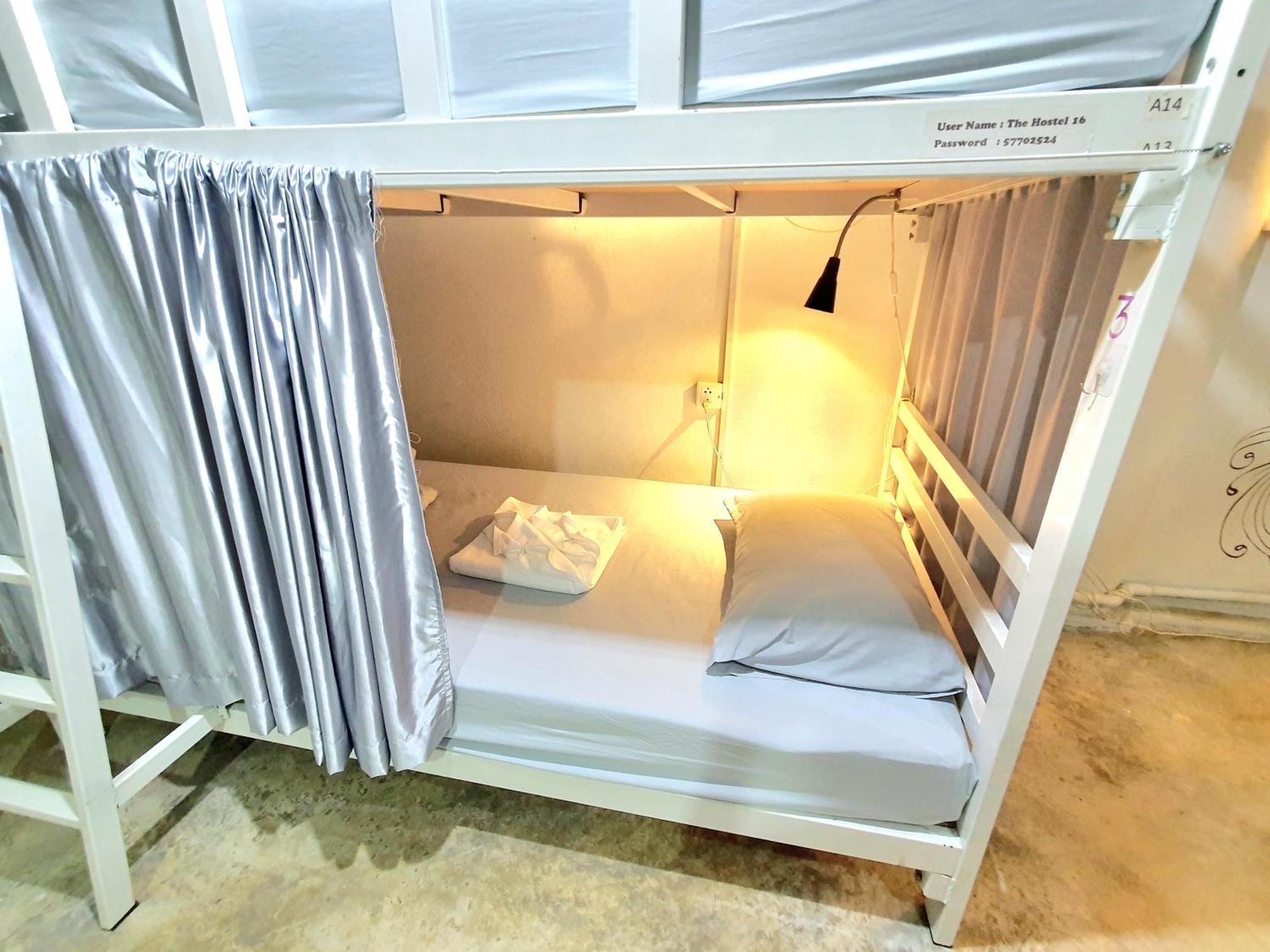 Home16 Sukhumvit16 Бангкок Экстерьер фото